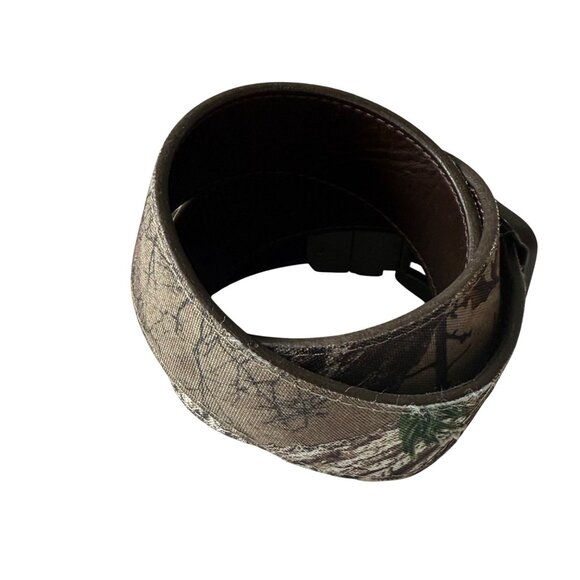 Realtree Mens Camouflage Belt With Metal Buckle 39" Length Durable For Outdoor A - Picture 2 of 5